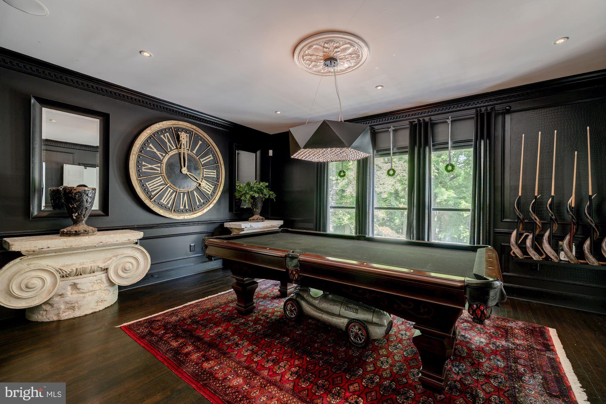 POTOMAC OVERLOOK - Residential