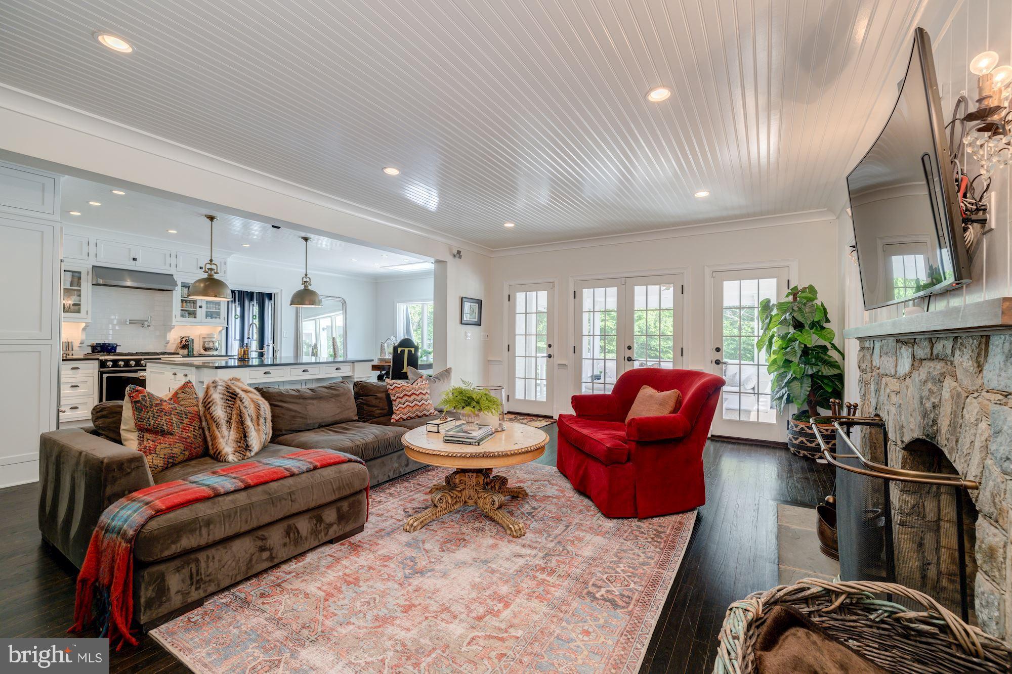 POTOMAC OVERLOOK - Residential