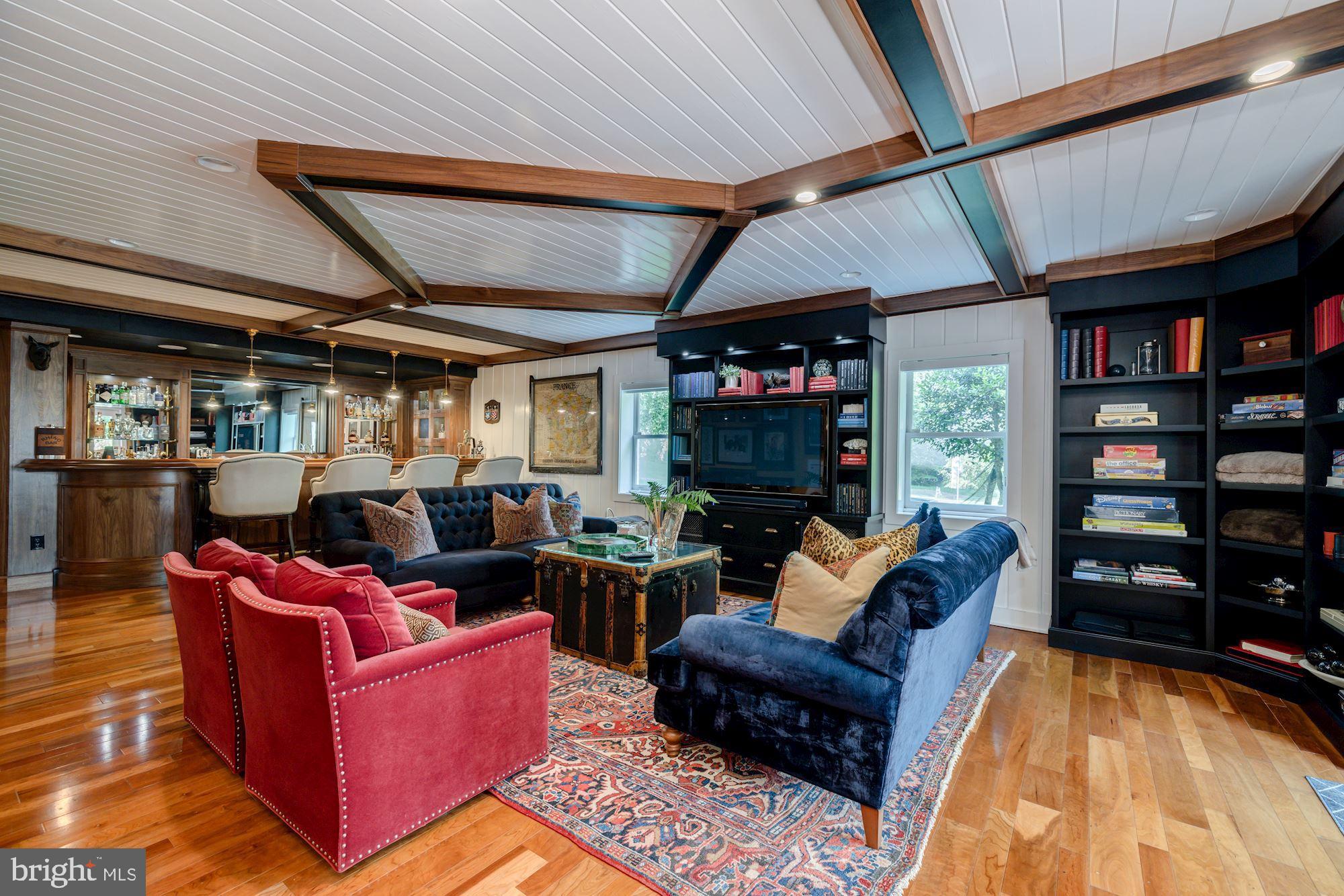 POTOMAC OVERLOOK - Residential