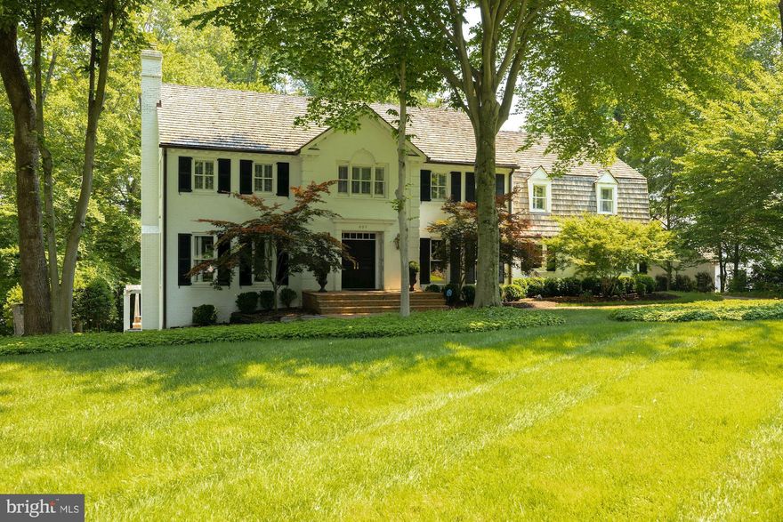 Elegant and Sophisticated New York Meets McLean.  Elegantly renovated, all-brick colonial on nearly an acre in Potomac Overlook! Featuring a flowing main level floor plan that includes a living room with a gas fireplace, formal dining room and a gourmet kitchen with a La Cornue range and breakfast nook that opens to the large family room with a fireplace. The upper level provides an expansive primary bedroom with three walk-in closets and a large en suite bath. There are four additional bedrooms and 2 full baths upstairs. The walkout lower level is an entertainer's delight with a recreation room featuring a beautiful walnut bar with marble counter tops and a 750 bottle wine cellar with tasting area. A year-round  screened porch, two decks, multiple patio spaces,  and a five-hole putting green, along with lush landscaping, gorgeous stone hedges and mature trees  provide a private setting. **Offer deadline is Friday, May 28th at 12 PM/Noon.**