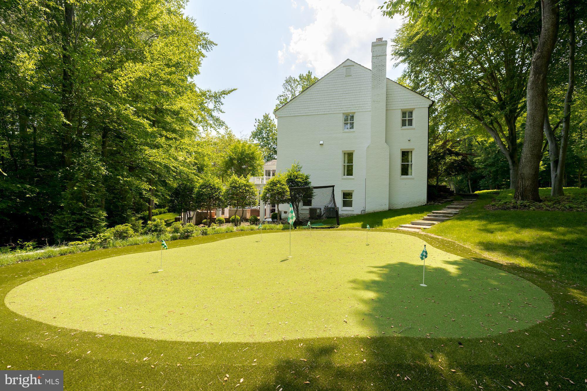 POTOMAC OVERLOOK - Residential