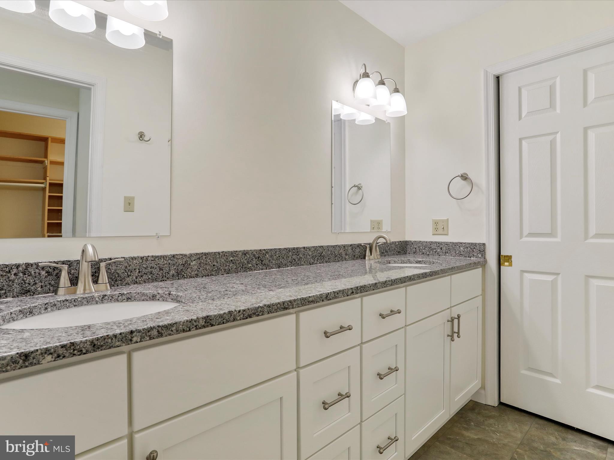 THE WOODS - Residential