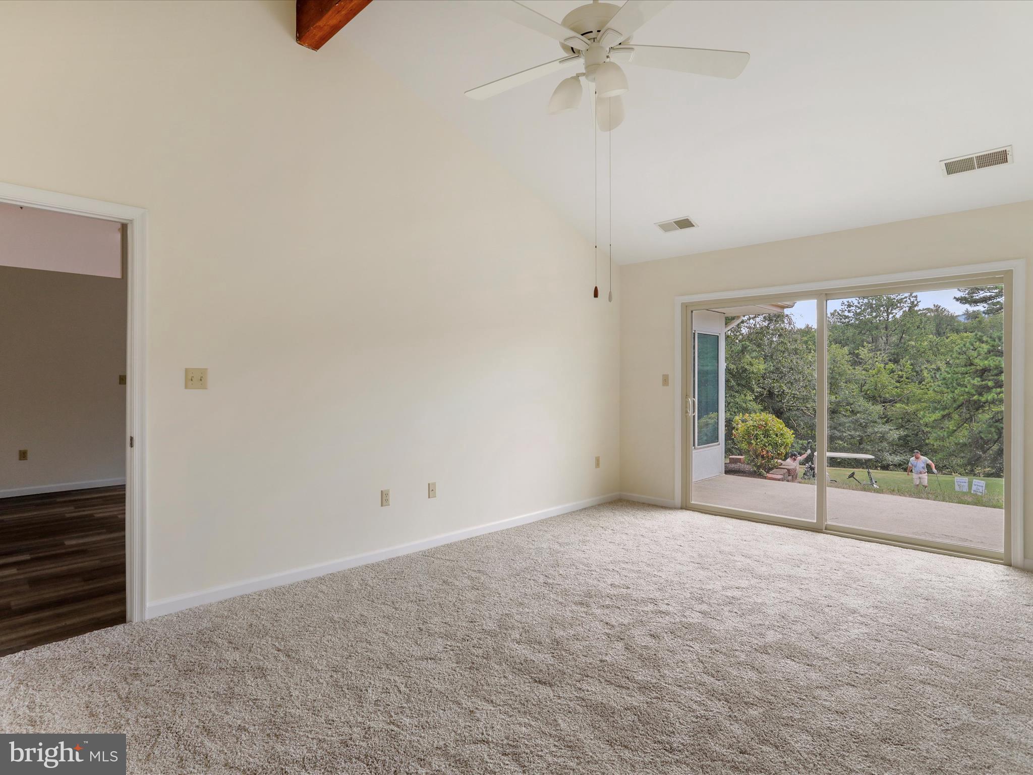 THE WOODS - Residential