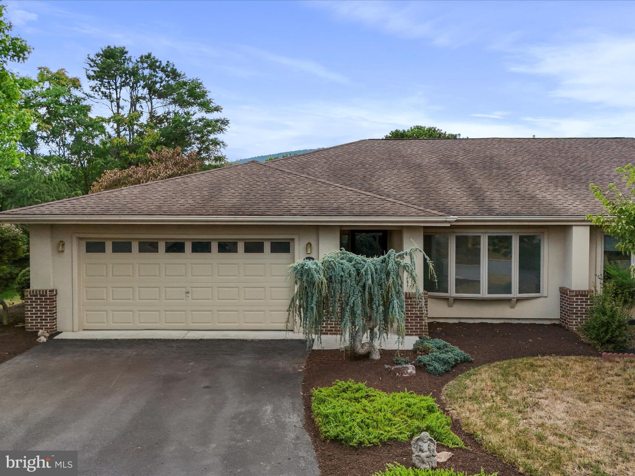 THE WOODS - Residential