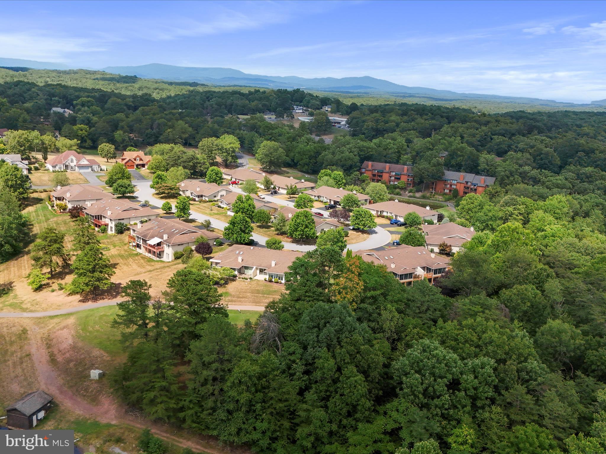 THE WOODS - Residential