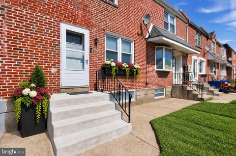 Townhouse For Sale - 5440 Montague Street<br/> PHILADELPHIA, PA 19124