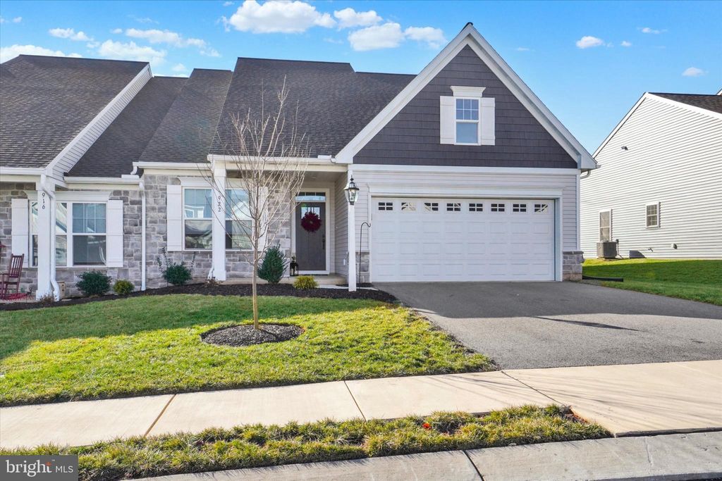 Photo of 922 Shadowbrooke Drive, DOVER, PA 17315 (MLS # PAYK2096066)