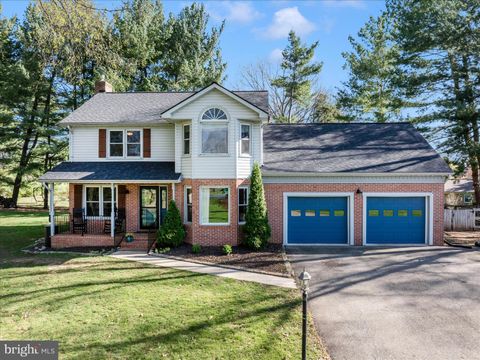 Photo of 9800 Woodside Court, HAGERSTOWN, MD 21740 (MLS # MDWA2035256)