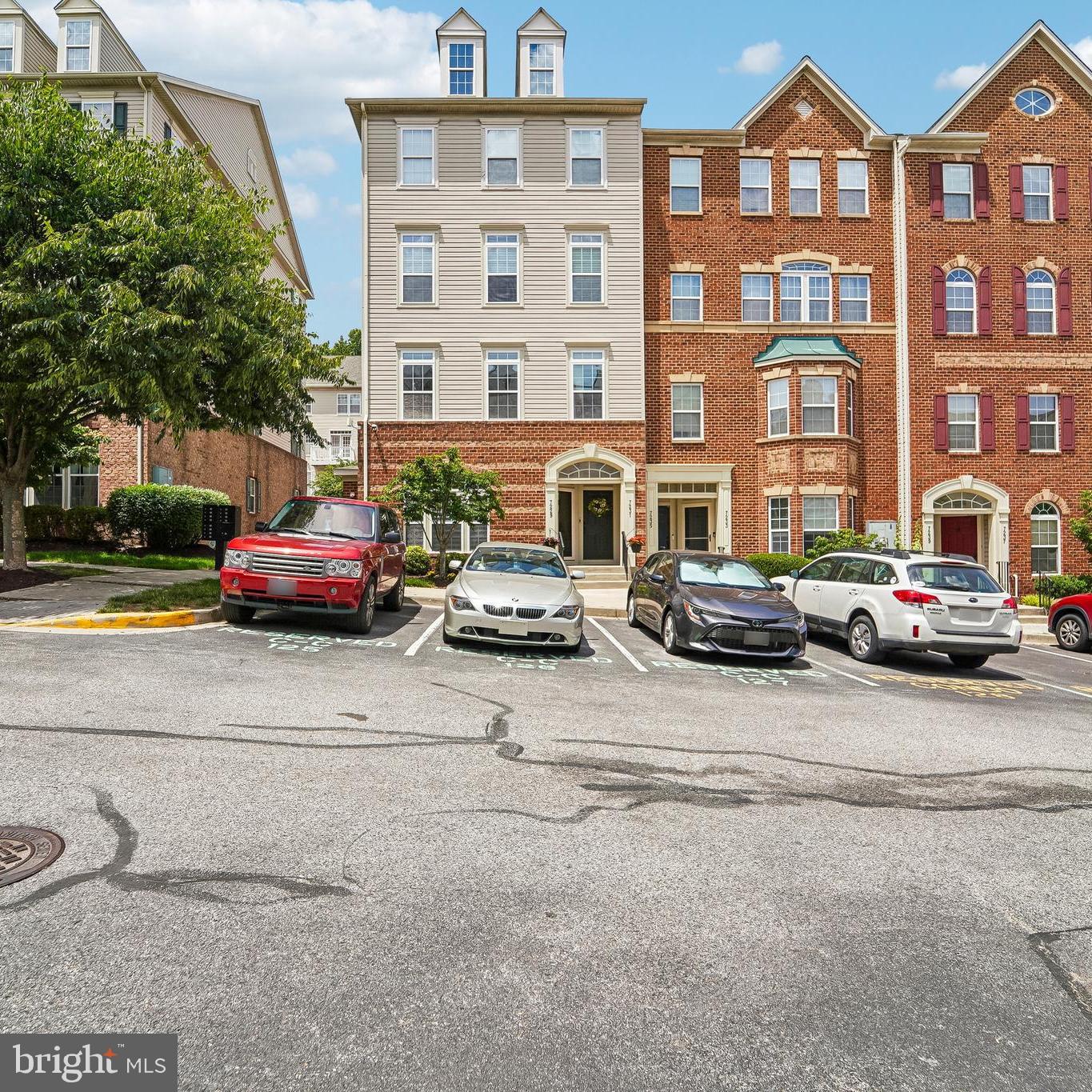 ELKRIDGE CROSSING - Residential
