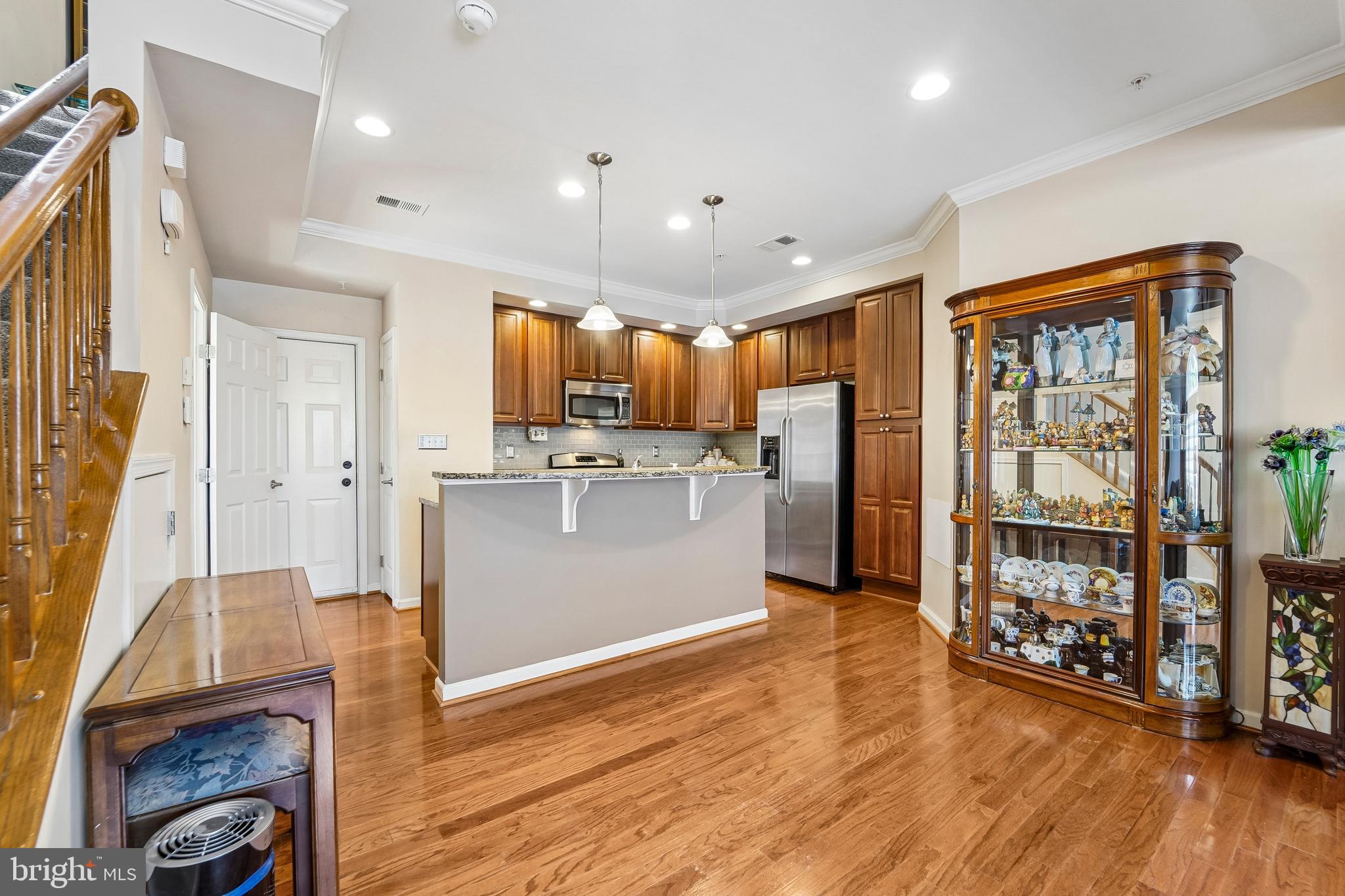 ELKRIDGE CROSSING - Residential