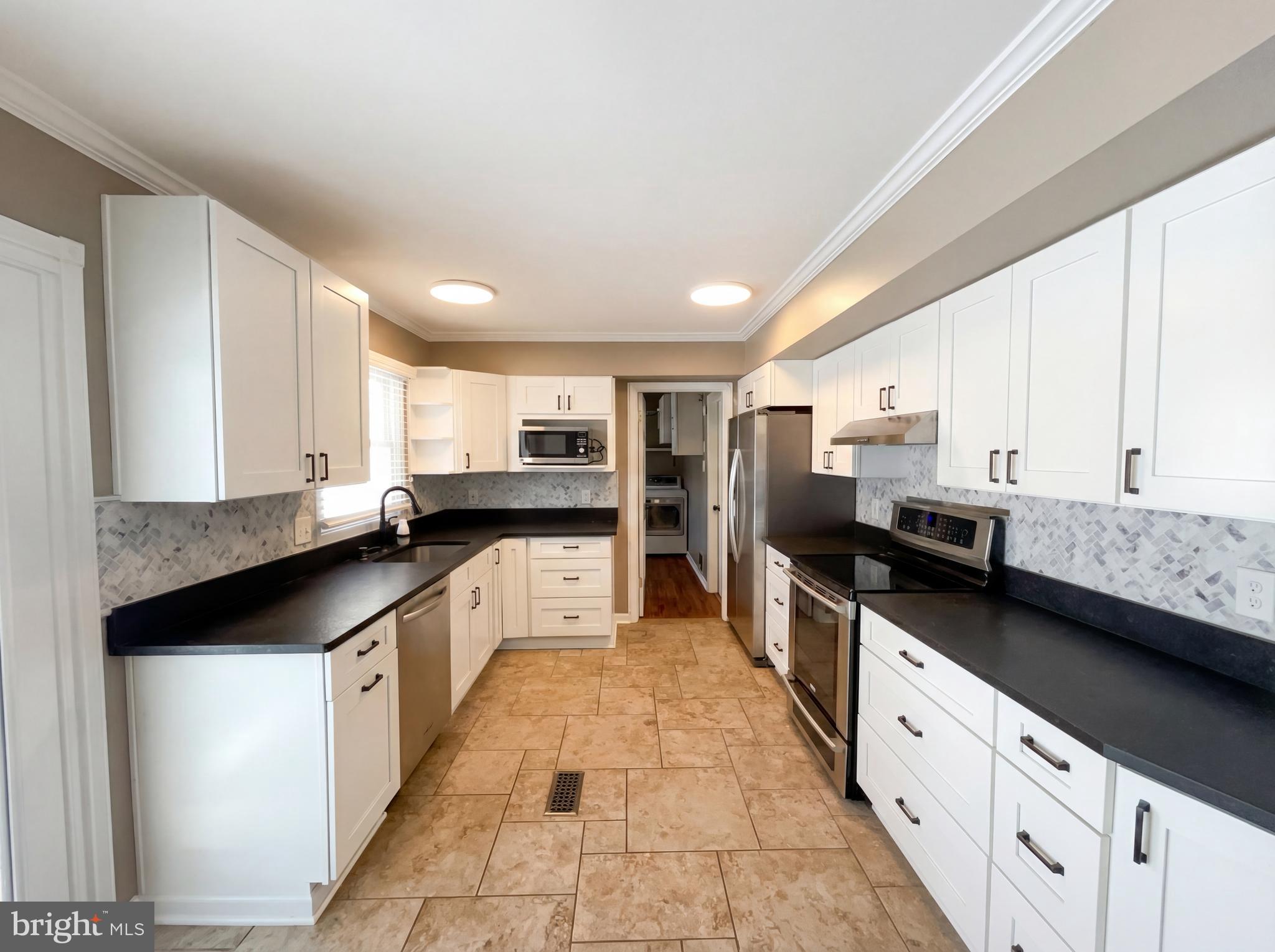 MEADOWBROOK - Residential