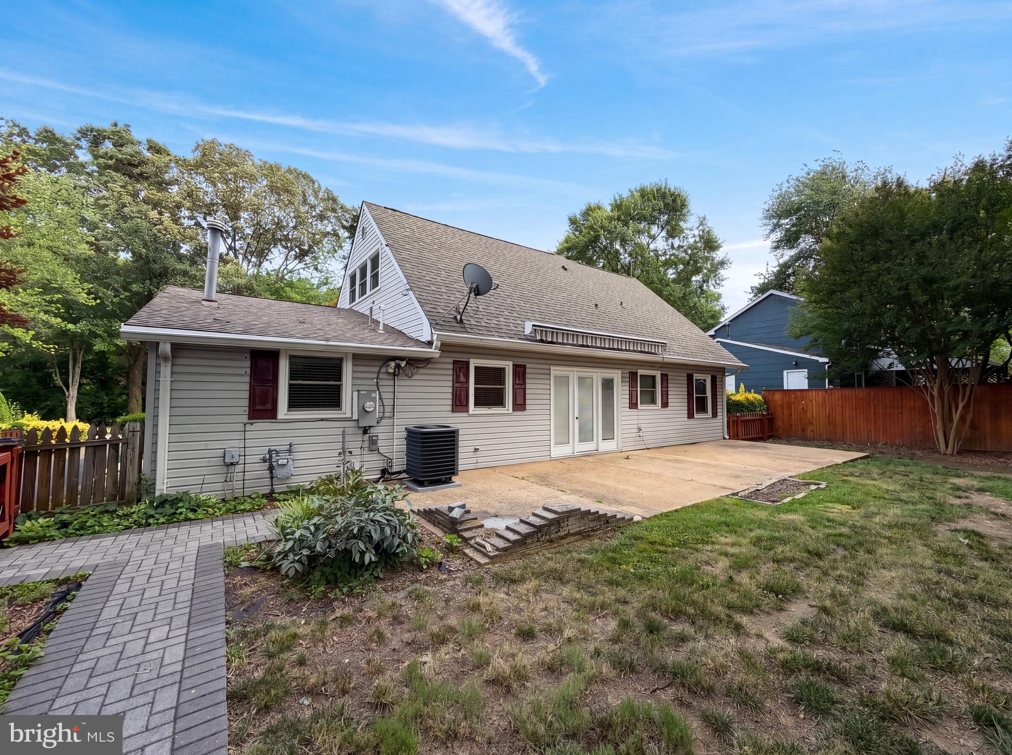 3512 MAJESTIC LANE