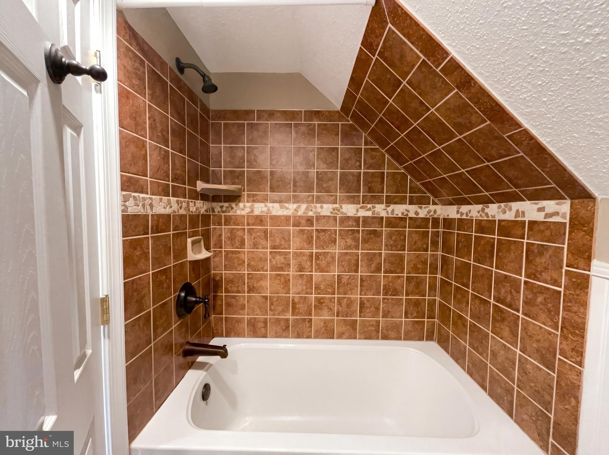 MEADOWBROOK - Residential