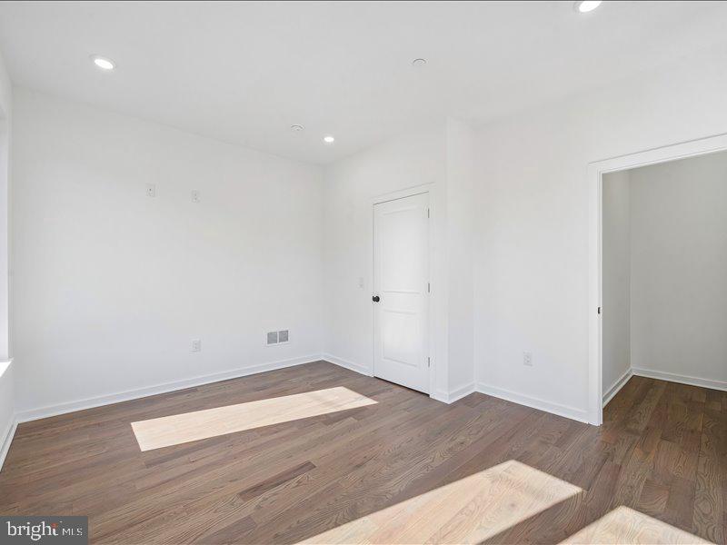 GRAYS FERRY - Residential
