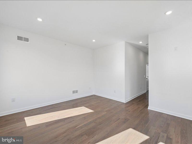 GRAYS FERRY - Residential