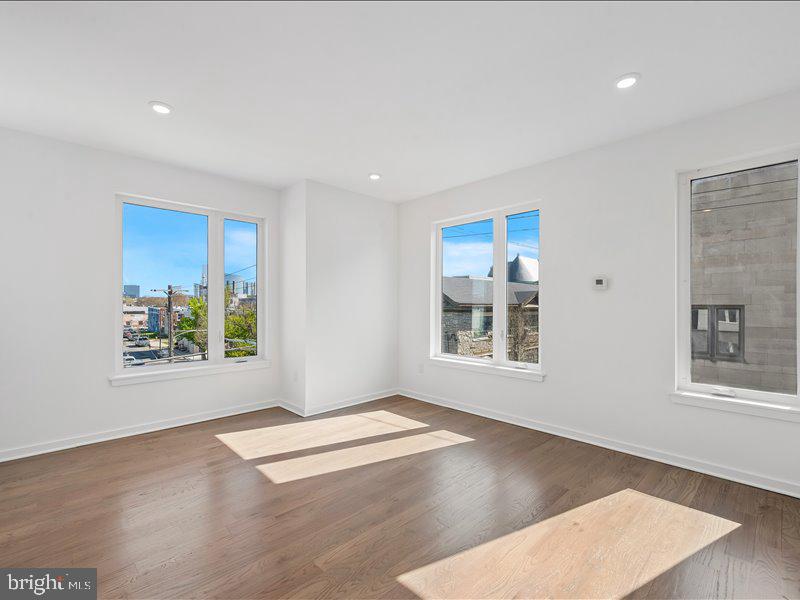 GRAYS FERRY - Residential