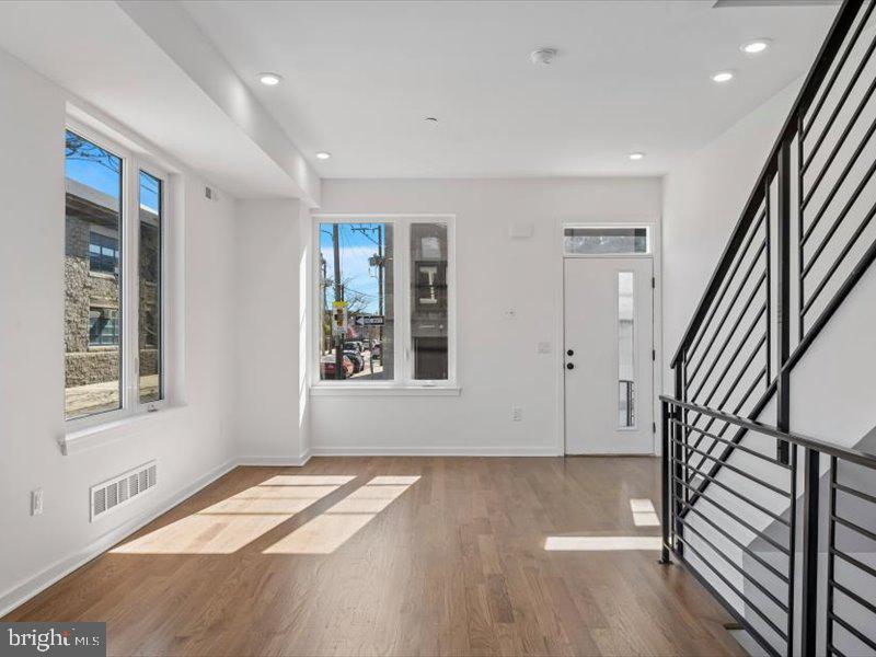 GRAYS FERRY - Residential