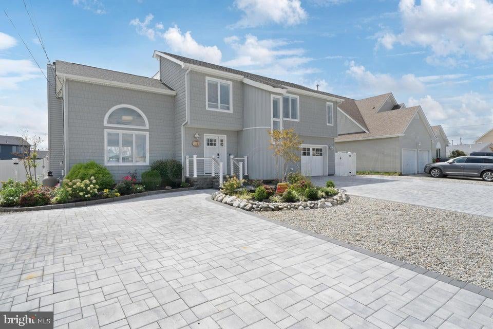 1013 CAPSTAN DRIVE
