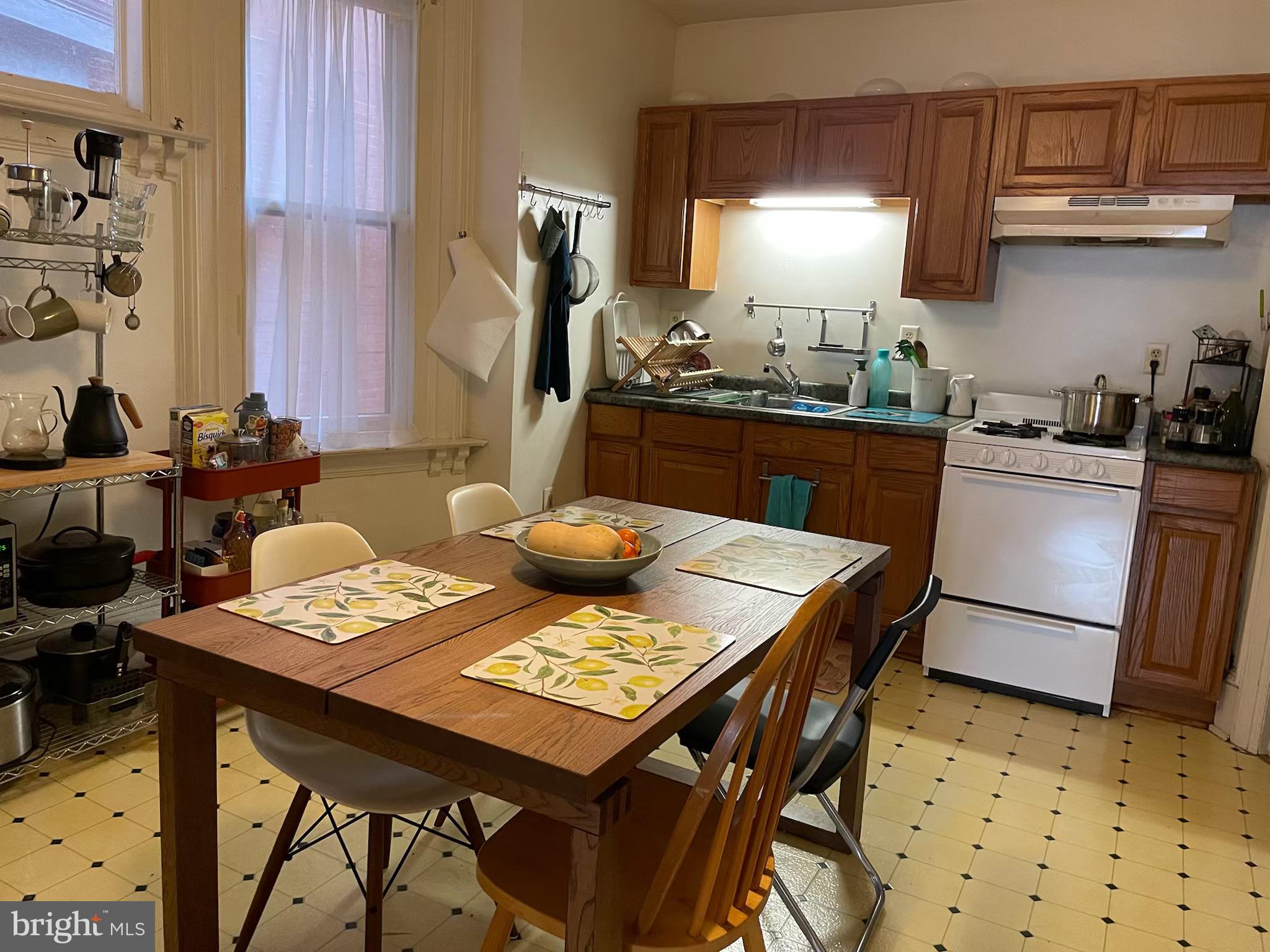 UNIVERSITY CITY - Residential