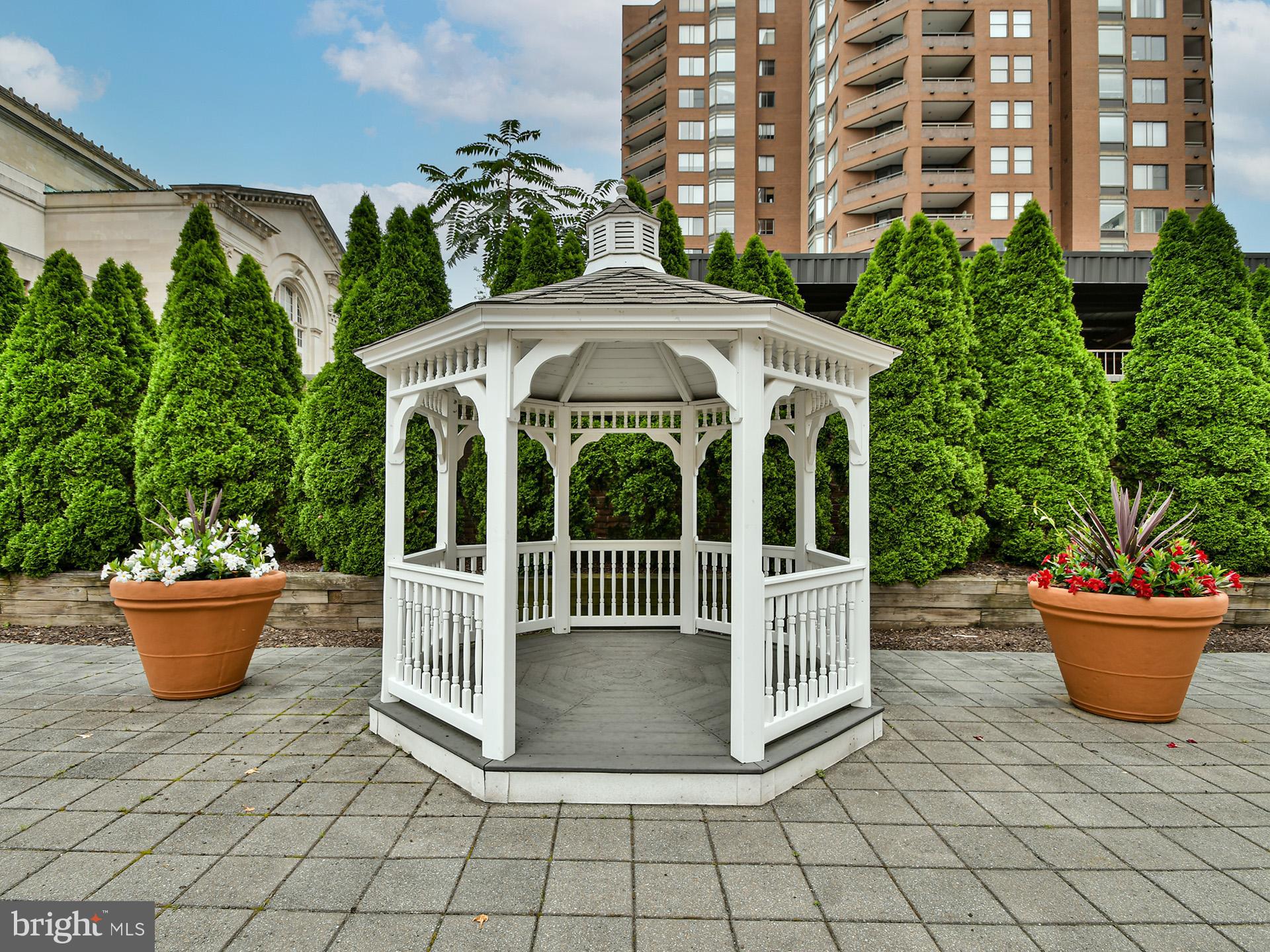 TUSCANY-CANTERBURY - Residential