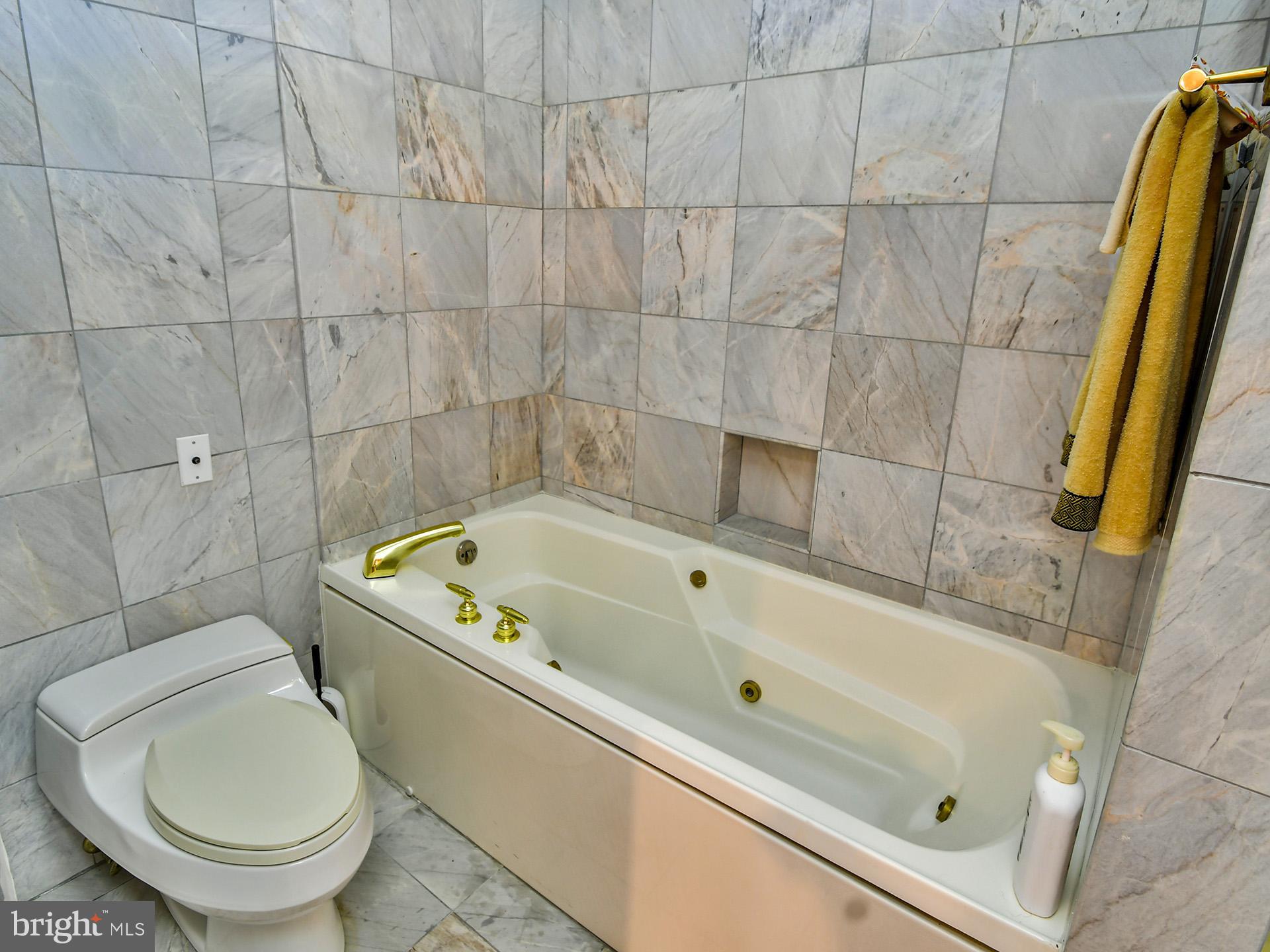 TUSCANY-CANTERBURY - Residential