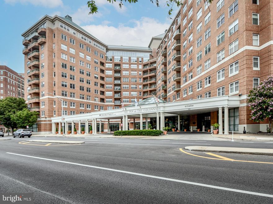 Attractive View of the University Campus of Johns Hopkins!  Minutes to downtown Baltimore, the Inner Harbor, Oriole Park at Camden Yards and MT&T Bank Ravens Stadium!  Located literally in walking distance across from Johns Hopkins University; right next to and connected to the Double Tree Hotel.  This feature-rich on-site amenities package includes two parking spaces, one storage space, a fitness center, an impressive lobby, landscaping services, and rooftop access. This unit is being SOLD AS IS condition!
