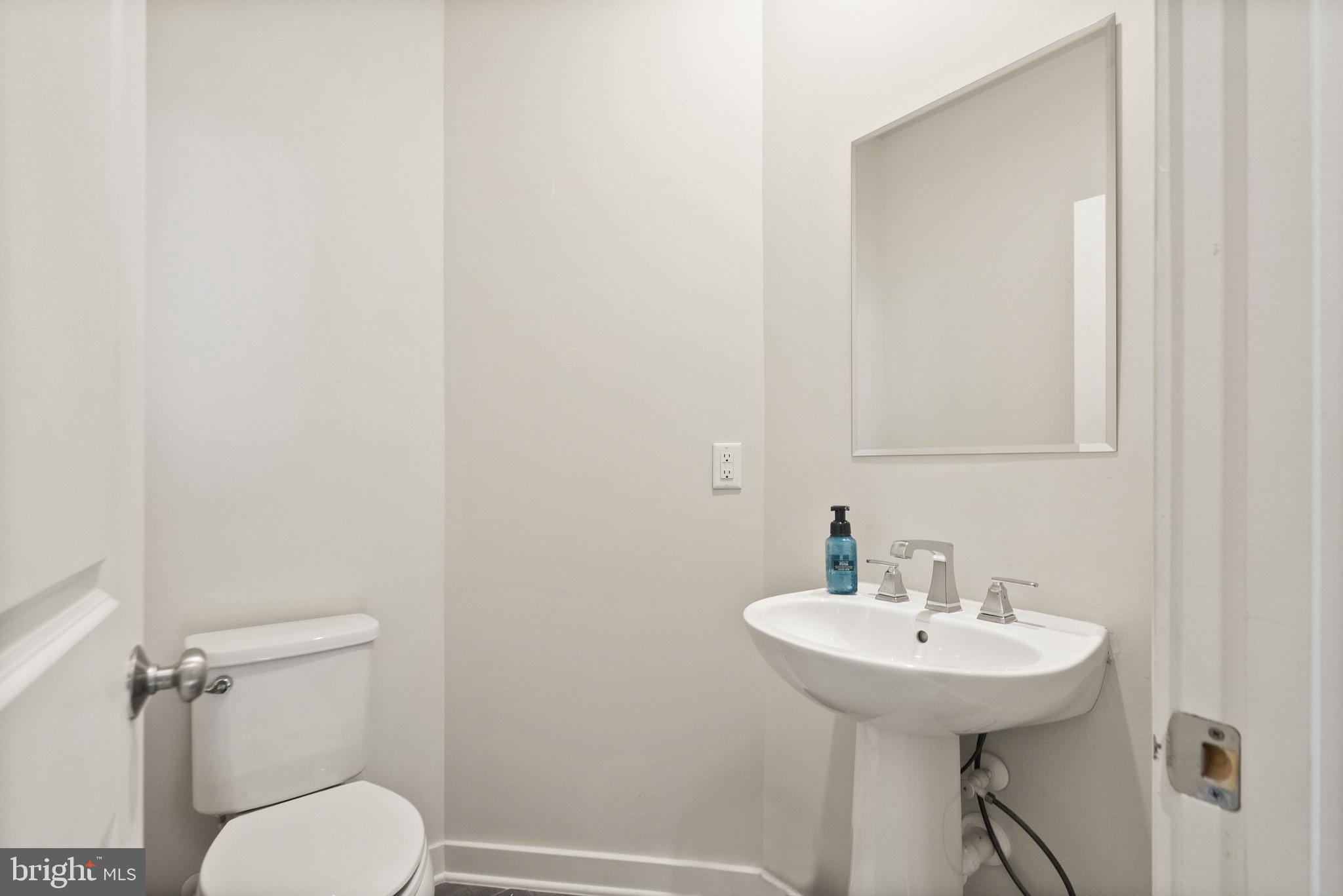 WESTSIDE AT SHADY GROVE METRO - Residential