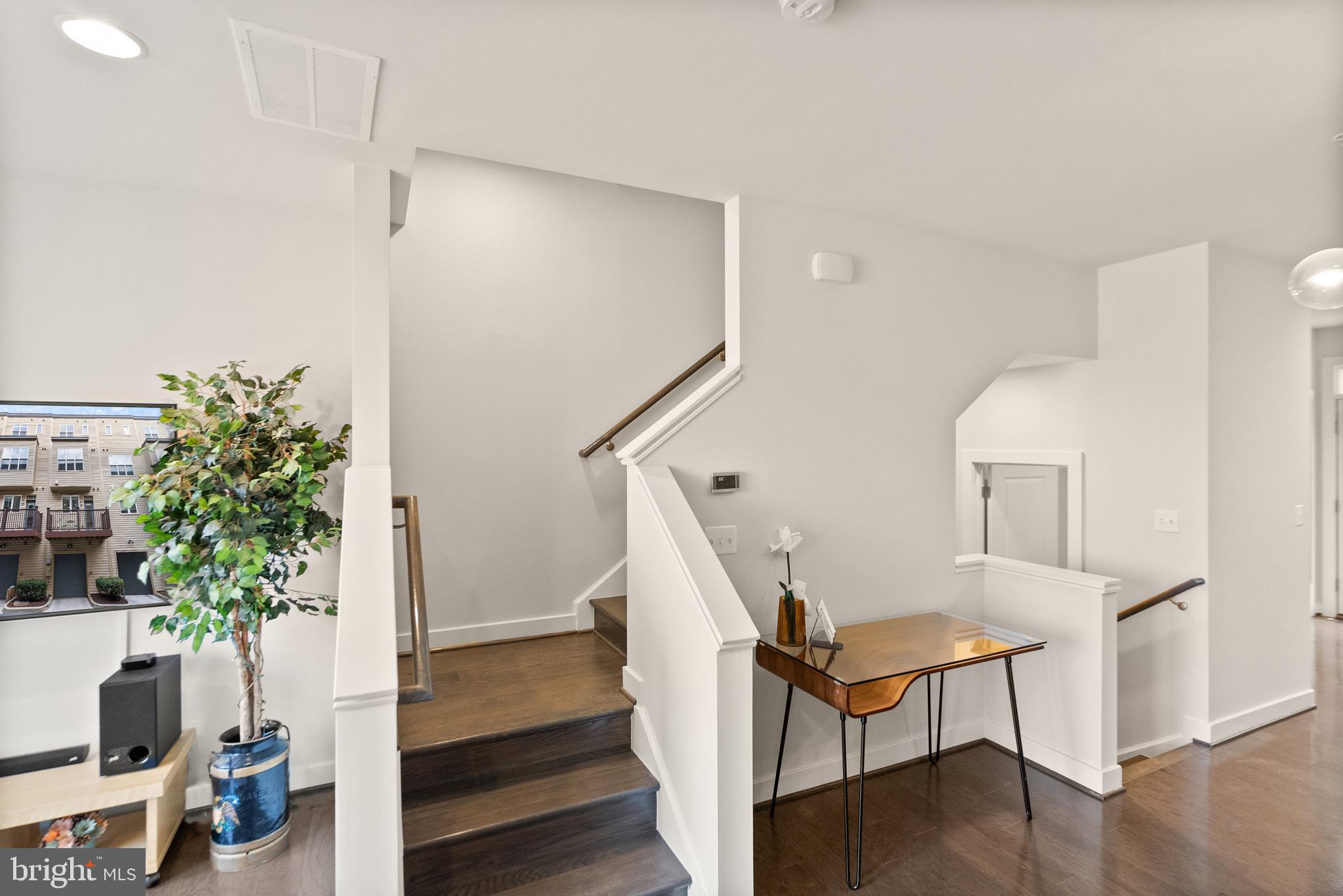 WESTSIDE AT SHADY GROVE METRO - Residential