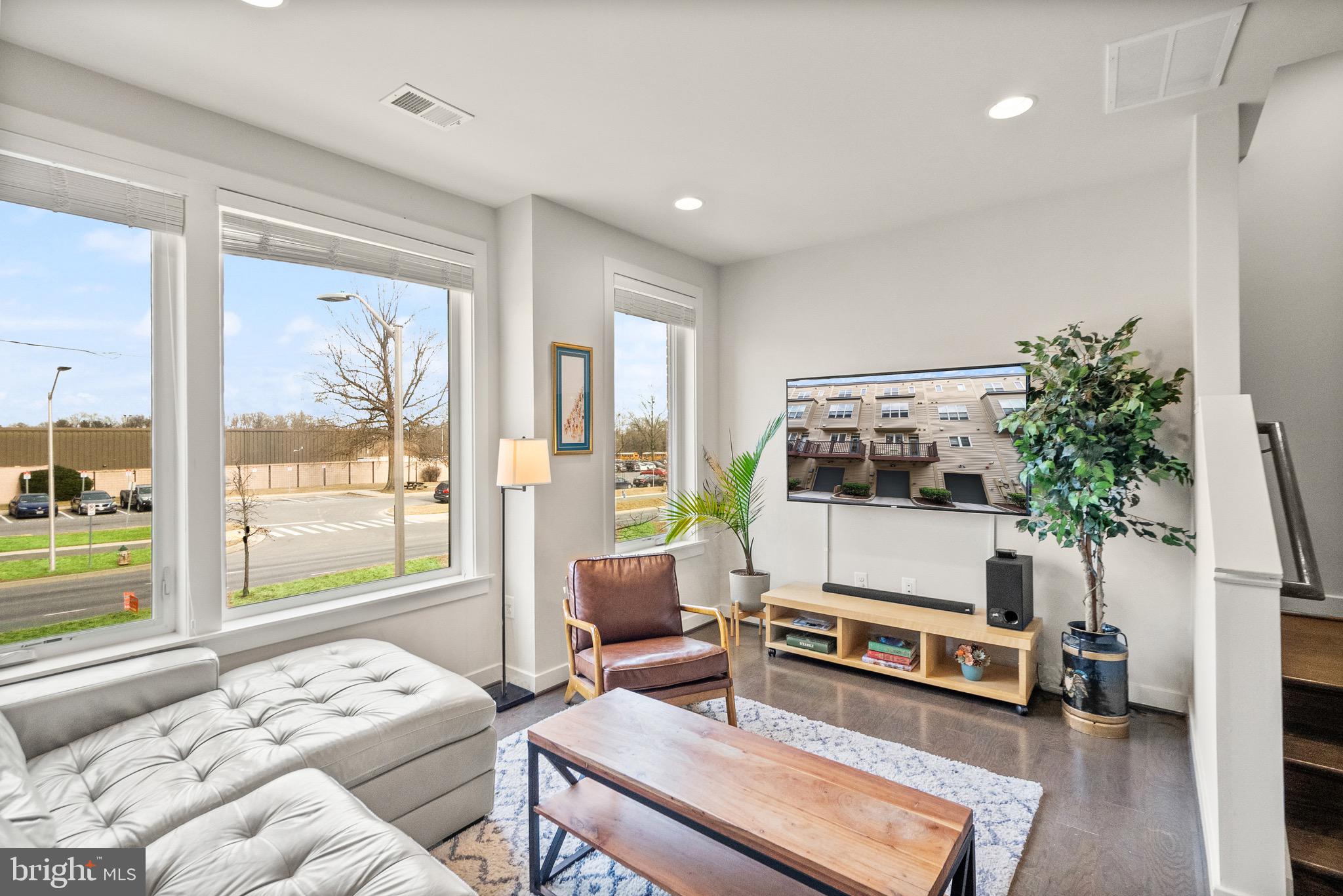 WESTSIDE AT SHADY GROVE METRO - Residential