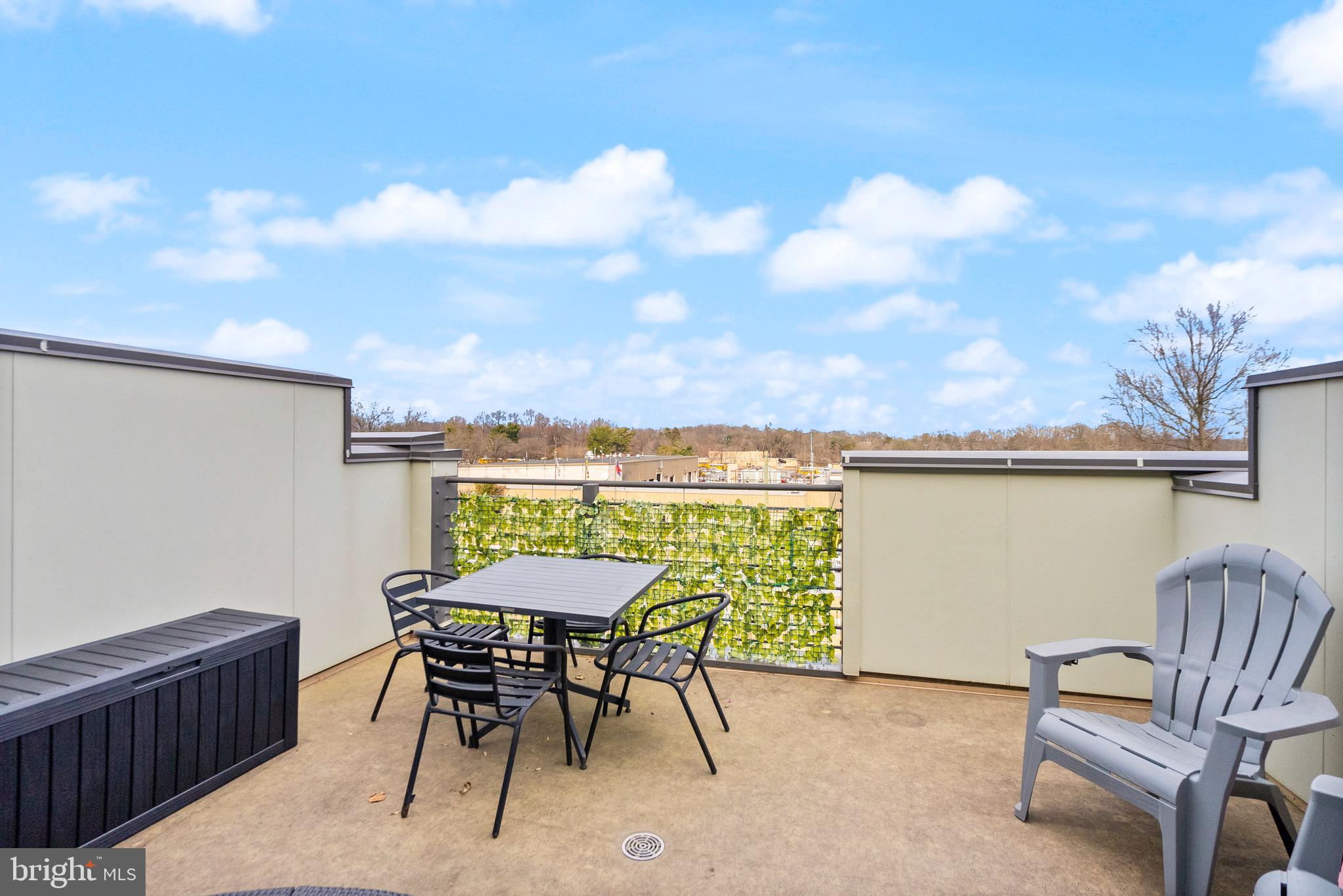 WESTSIDE AT SHADY GROVE METRO - Residential