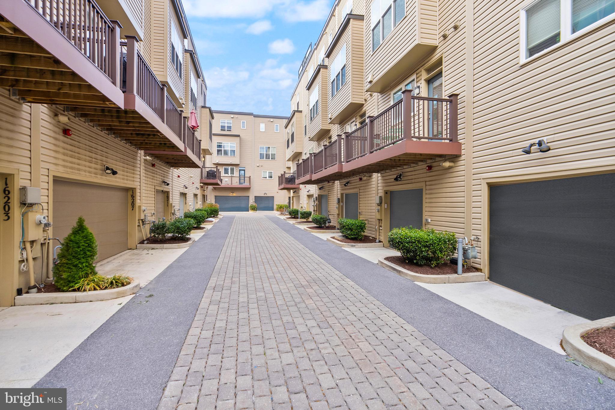 WESTSIDE AT SHADY GROVE METRO - Residential