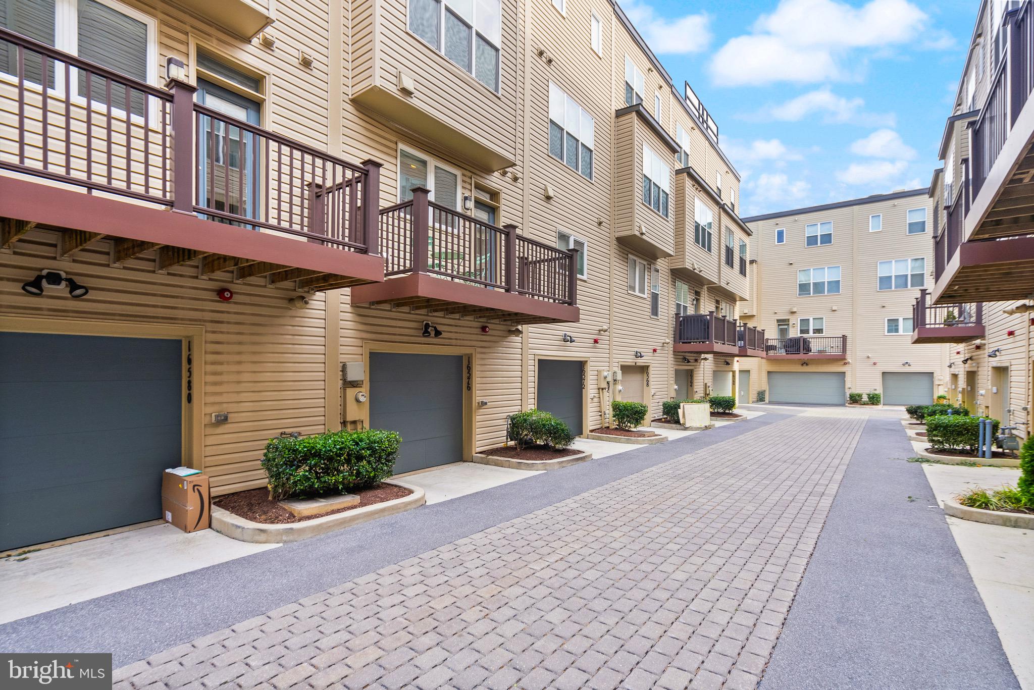 WESTSIDE AT SHADY GROVE METRO - Residential