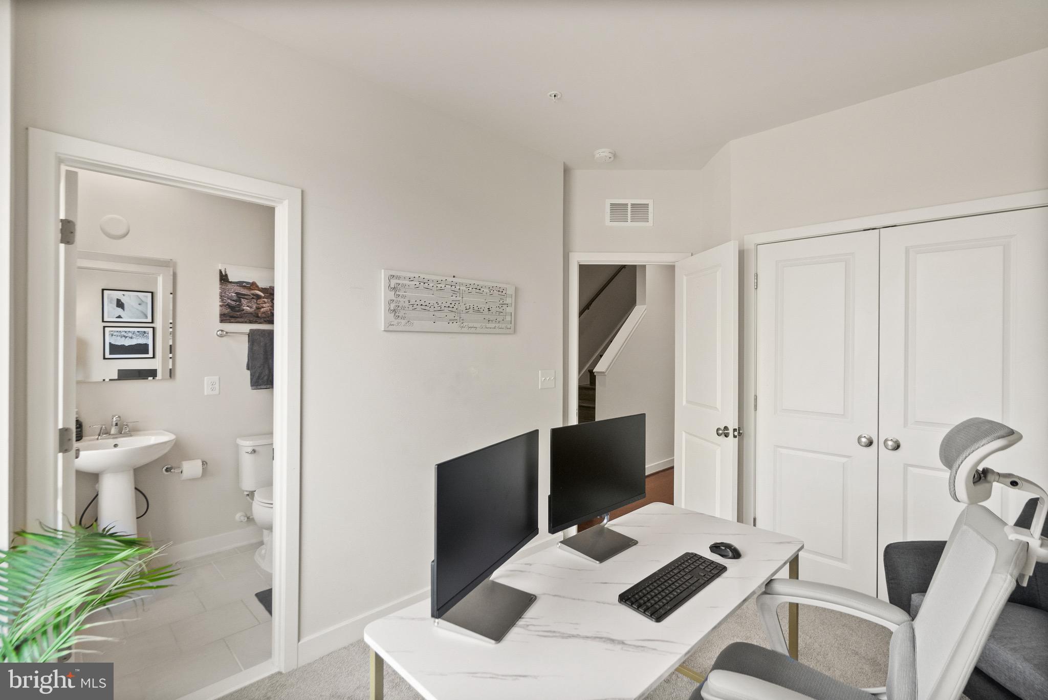 WESTSIDE AT SHADY GROVE METRO - Residential