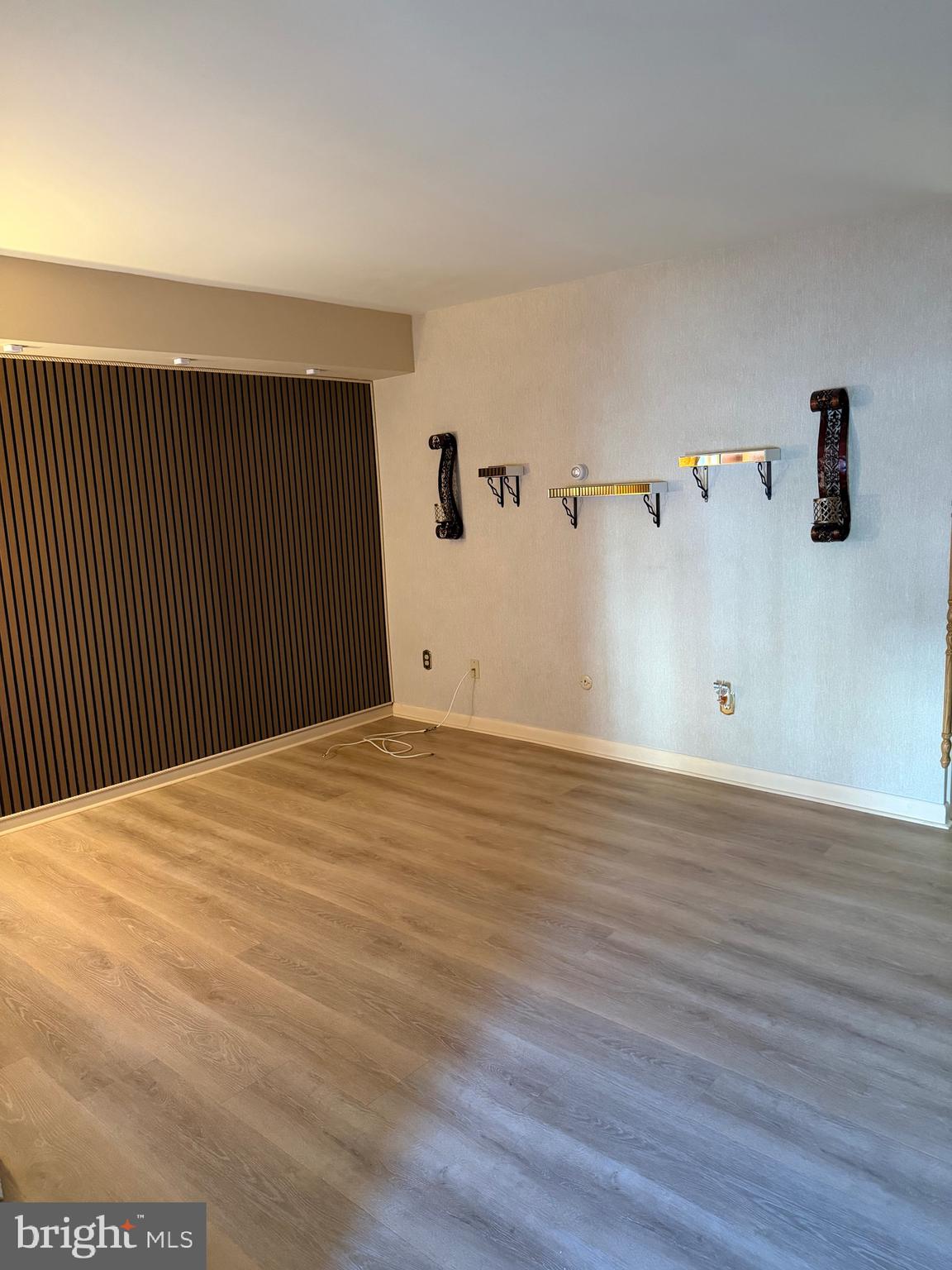 SHREINER VILLAGE - Residential