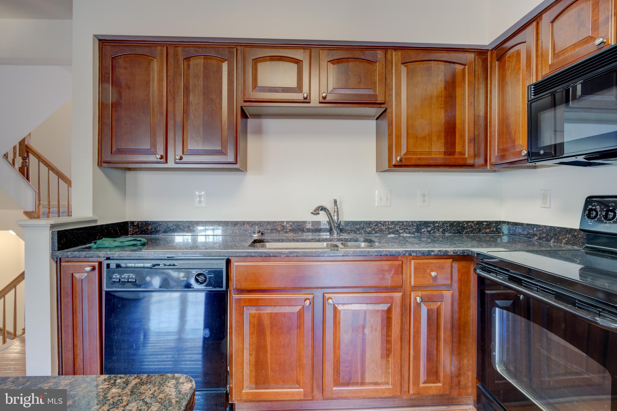 VILLAGE TOWNS - Residential