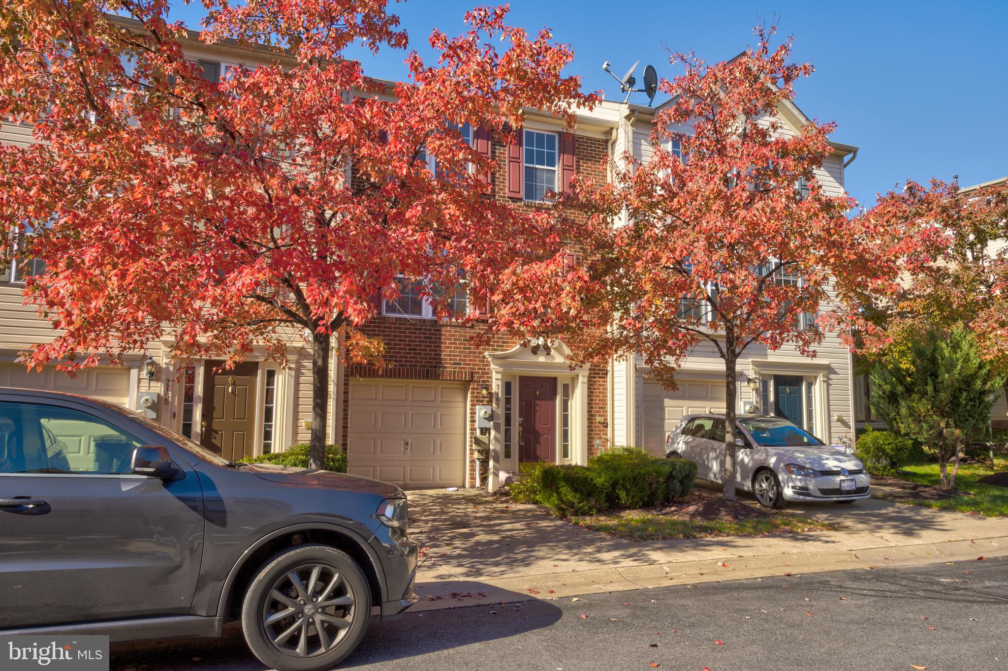 VILLAGE TOWNS - Residential