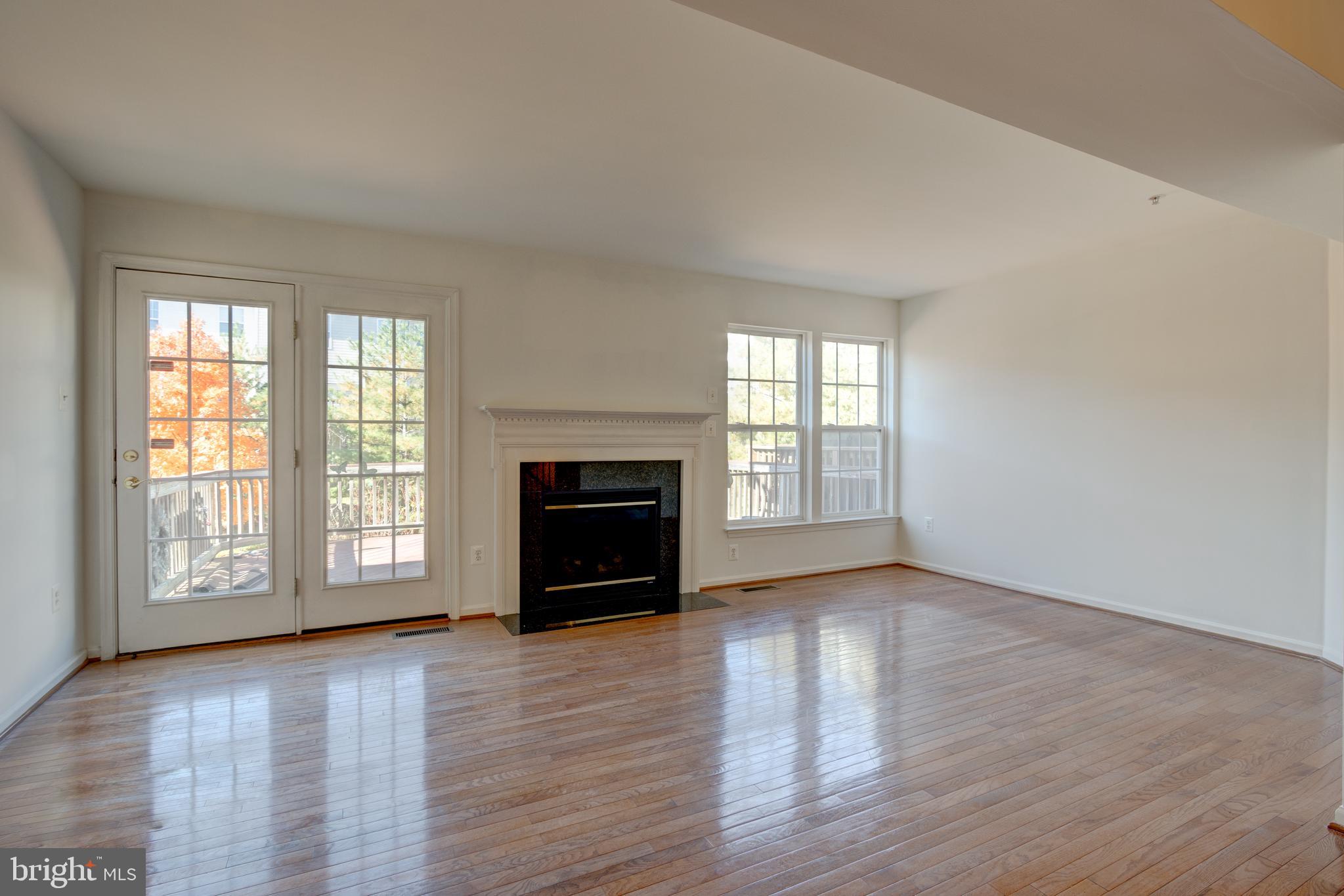 VILLAGE TOWNS - Residential