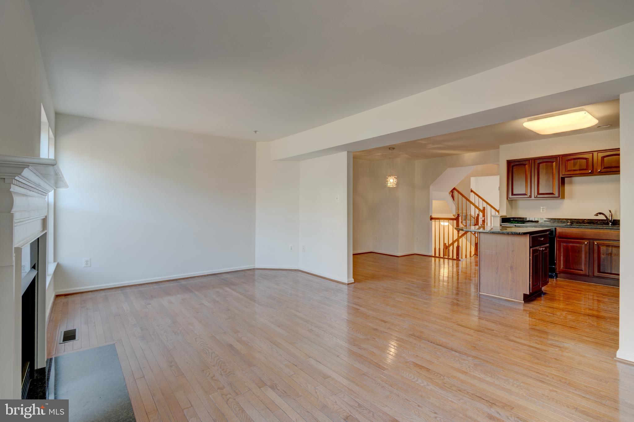 VILLAGE TOWNS - Residential