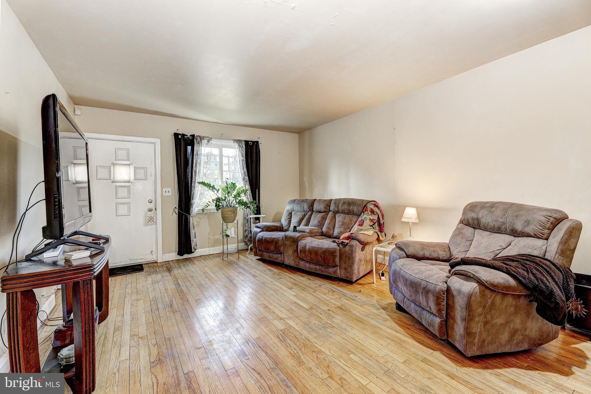 HAMILTON HEIGHTS - Residential