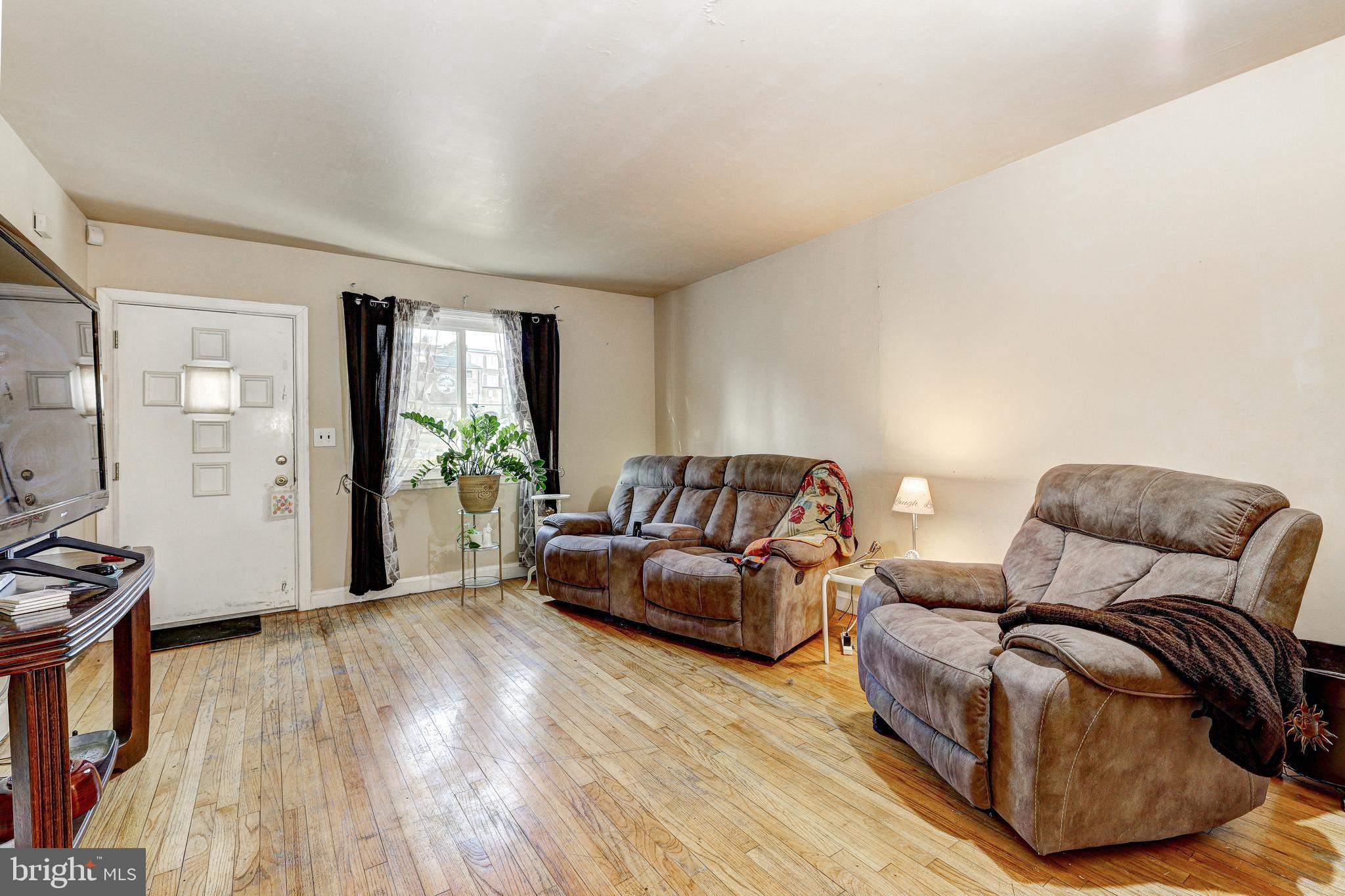 HAMILTON HEIGHTS - Residential