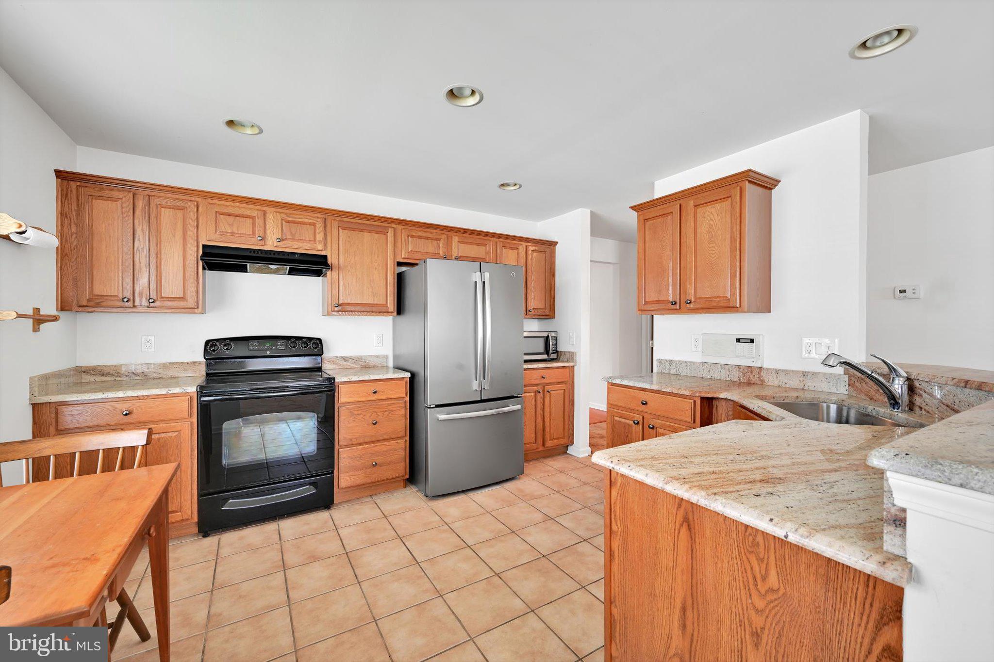 FOUR SEASONS AT ELM TREE - Residential