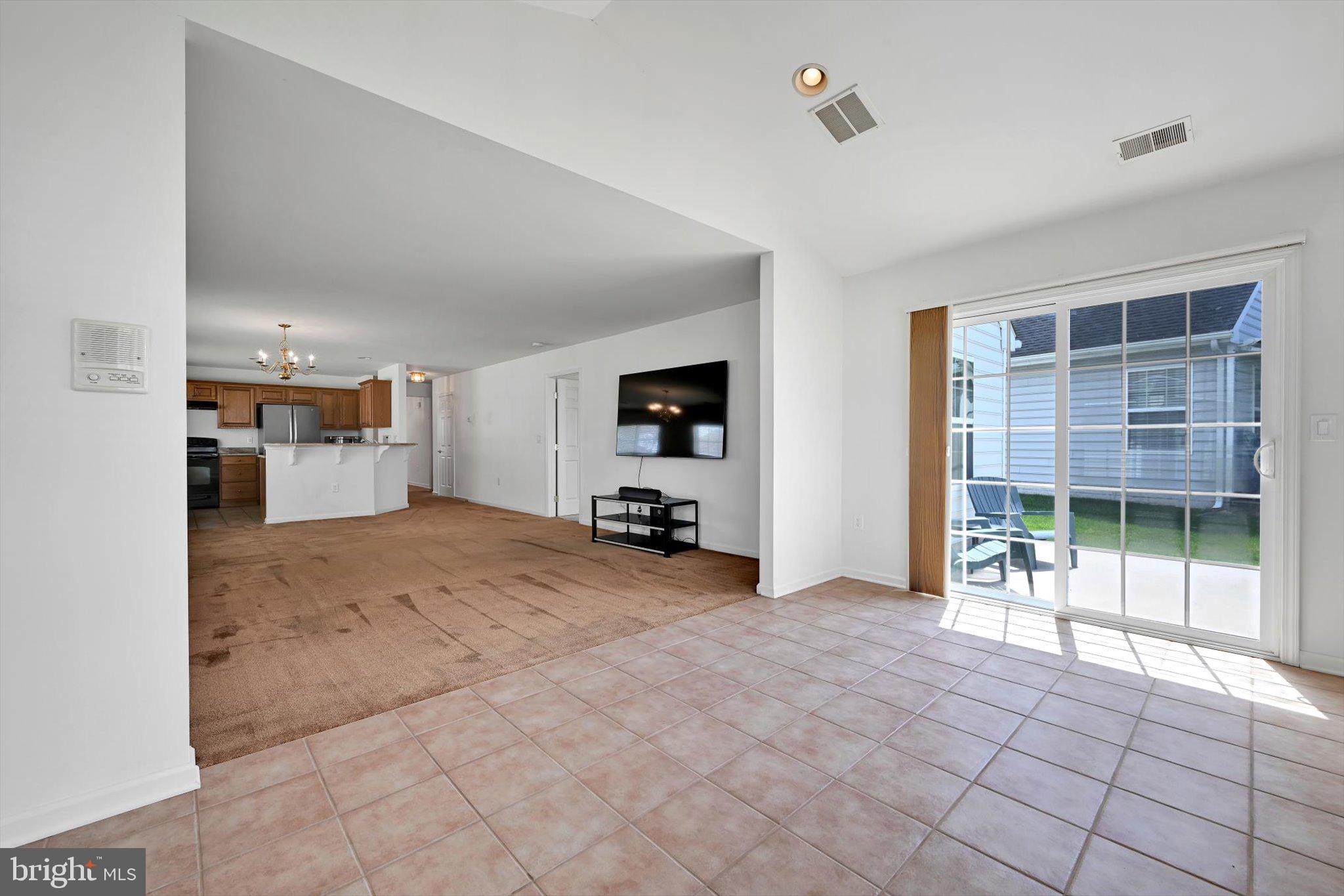 FOUR SEASONS AT ELM TREE - Residential