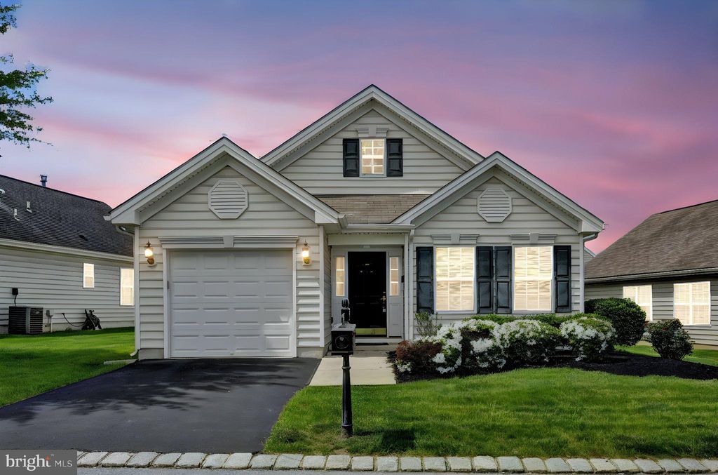 Photo of 1547 Emerson Drive, MOUNT JOY, PA 17552 (MLS # PALA2069210)