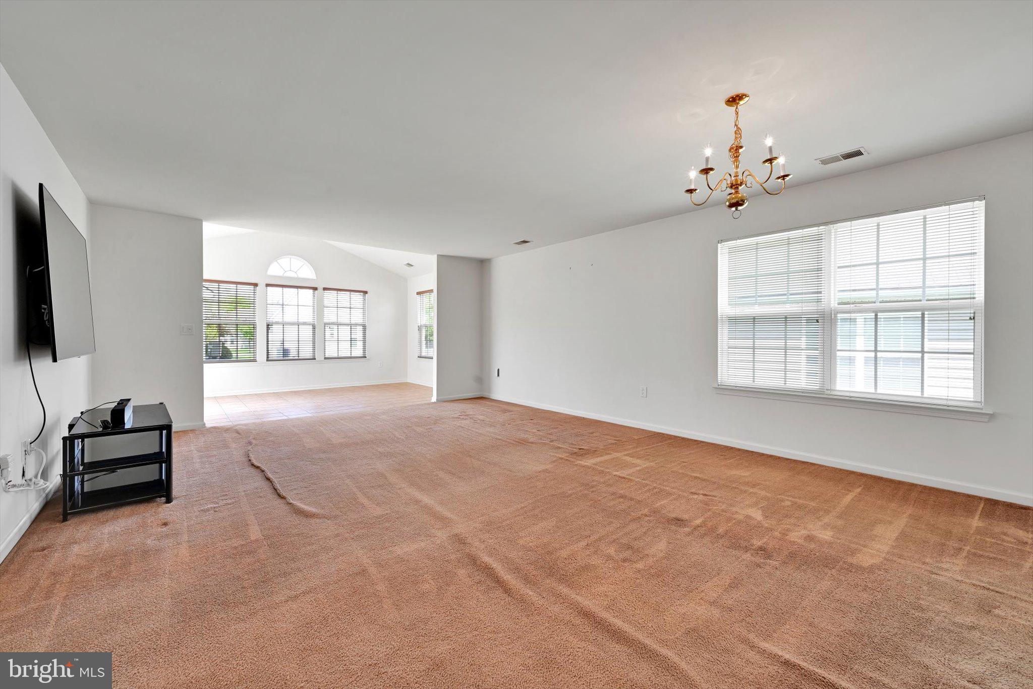 FOUR SEASONS AT ELM TREE - Residential