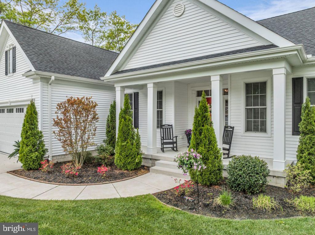 Photo of 305 Glen Dornoch Ln, EGG HARBOR TOWNSHIP, NJ 08234 (MLS # NJAC2024530)