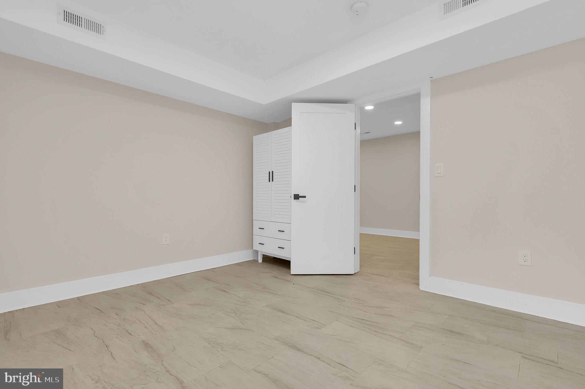 TAKOMA PARK - Residential