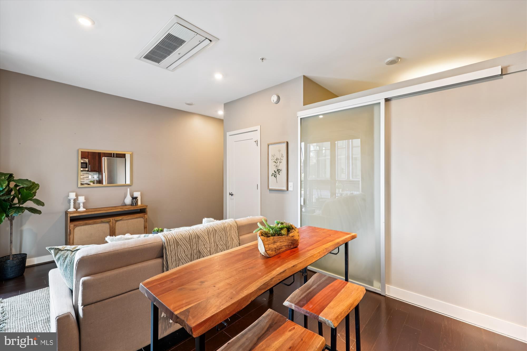 DOWNTOWN SILVER SPRING - Residential