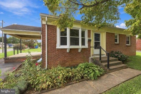 Photo of 2240 New Street, EAST PETERSBURG, PA 17520 (MLS # PALA2096126)
