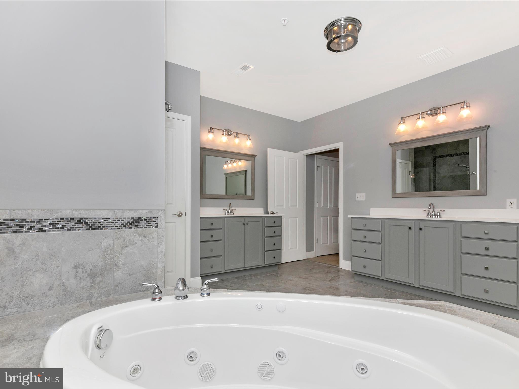 WORMANS MILL - Residential