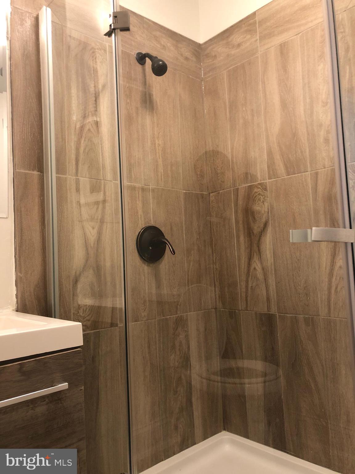 LUDLOW - Residential Lease